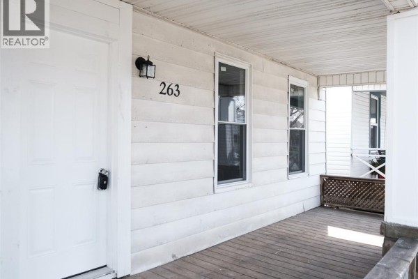 263 Tuscarora Unit# Main, Windsor, ON, photo 2