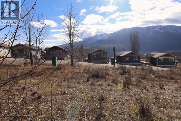 2633 Squilax Anglemont Road Unit# 151, Lee Creek, BC, photo 2