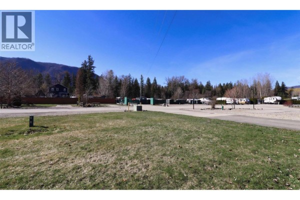2633 Squilax Anglemont Road Unit# 77, Lee Creek, BC V0E1M4 Photo 5