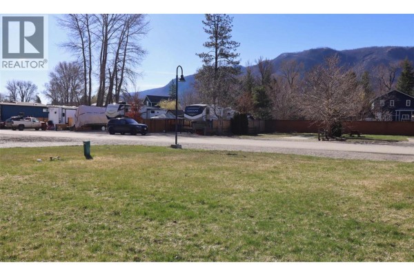 2633 Squilax Anglemont Road Unit# 78, Lee Creek, BC V0E1M4 Photo 4