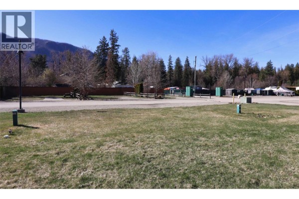 2633 Squilax Anglemont Road Unit# 78, Lee Creek, BC V0E1M4 Photo 5