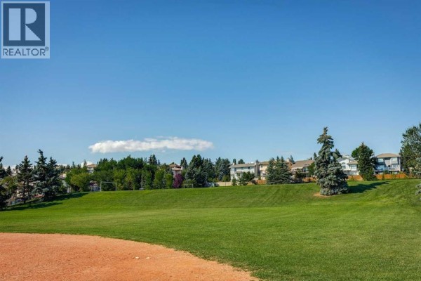 2634 Signal Hill Heights Sw, Calgary, AB, photo 3
