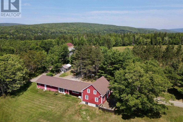 2639 Cabot Trail, Middle River, NS, photo 2