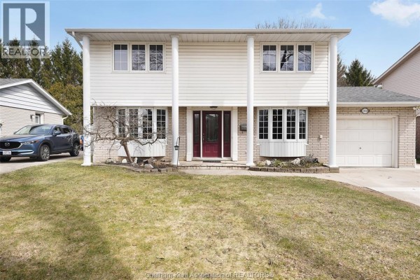 Family room - 264 Baldoon Road, Chatham, ON N7L1E6 Photo 2