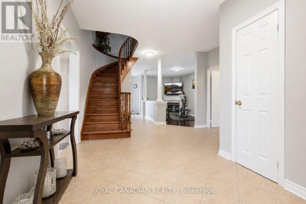 Dining room - 264 Country Lane, Barrie, ON L4N0Y3 Photo 4