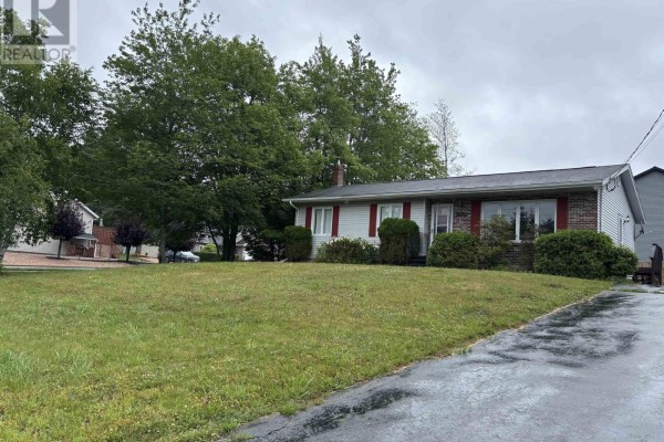 264 Hollingsworth Drive, Bridgewater, NS, photo 2
