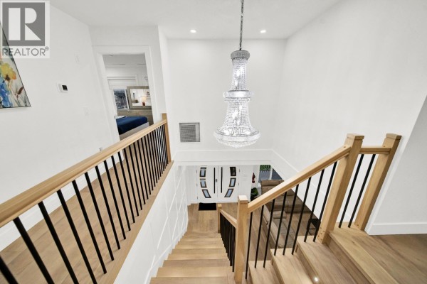264 Hume Street, New Westminster, BC V3M5N5 Photo 4