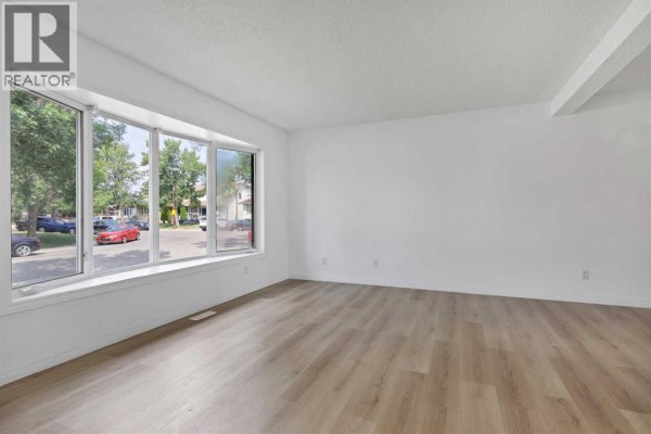 2pc Bathroom - 264 Templeview Way Ne, Calgary, AB T1Y3Y9 Photo 4