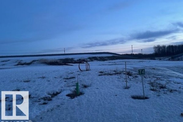 Bedroom 2 - 74, 26409 Twp Road 532 A, Rural Parkland County, AB T7X0W7 Photo 5