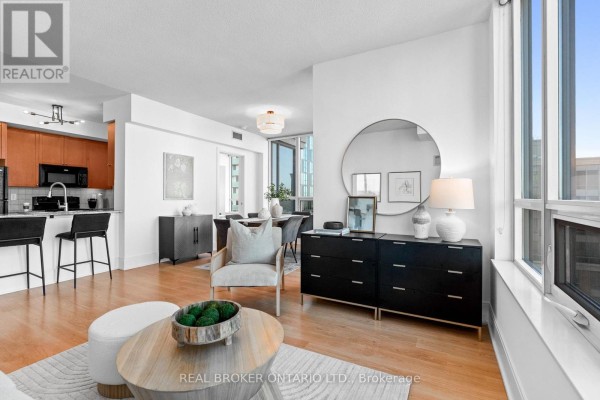 2642 - 35 Viking Lane, Toronto, ON, photo 3