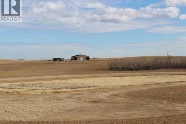 264202 Lochend Road, Rural Rocky View County, AB, photo 2