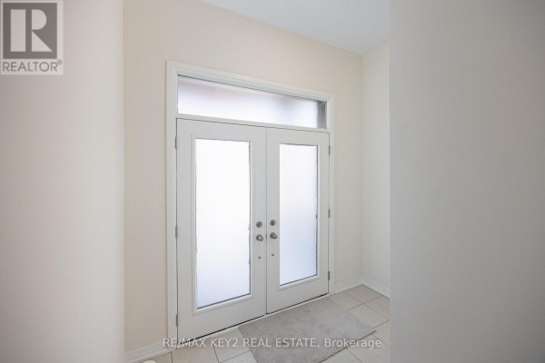 Great room - 2645 Apricot Lane, Pickering, ON L1X0M3 Photo 3