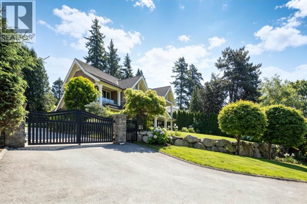2645 Rosebery Avenue, West Vancouver, BC V7V3A3 Photo 2