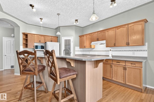 265 Dunvegan Rd Nw, Edmonton, AB, photo 3