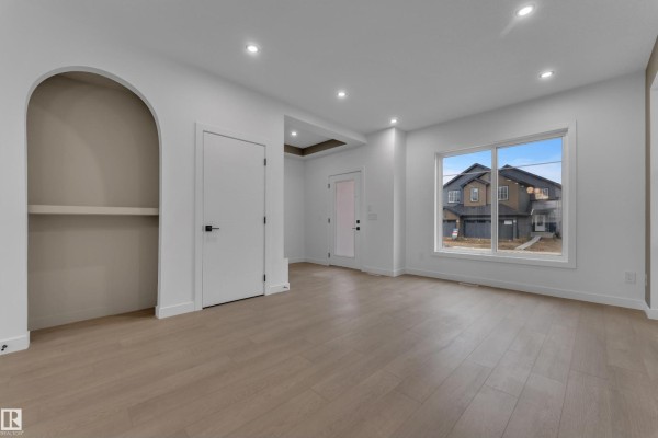265 Falcon Cr, Leduc, AB, photo 3