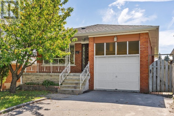 265 Horsham Avenue, Toronto, ON, photo 3