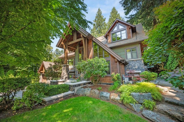 2650 Dogwood Drive, Surrey, BC V4A3K5 Photo 3