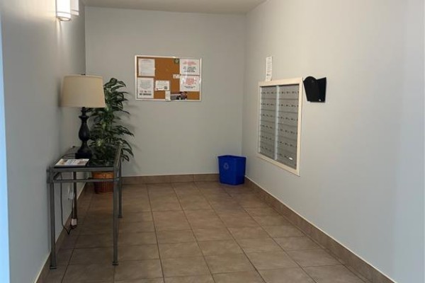 Laundry room - 2650 Sandwich West Parkway Unit# 211, Lasalle, ON N9H0A7 Photo 3