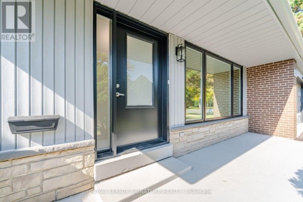 Primary Bedroom - 2651 Thorn Lodge Drive, Mississauga, ON L5K1L1 Photo 4