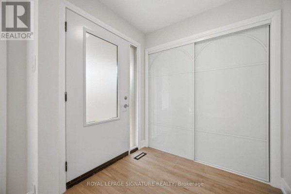 Bedroom 2 - 2651 Thorn Lodge Drive, Mississauga, ON L5K1L1 Photo 5