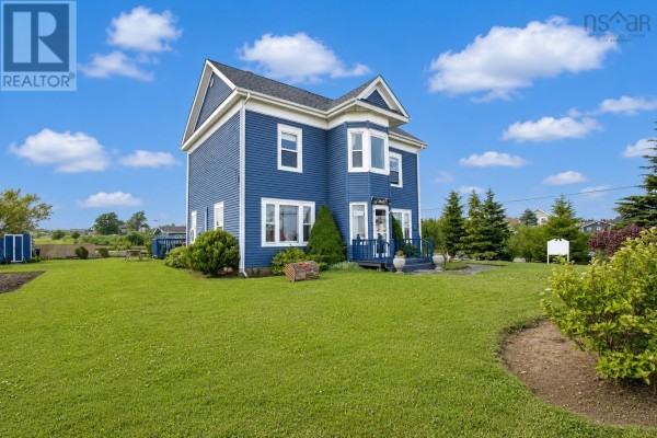 Great room - 2652 Morien Highway, Port Morien, NS B1B1C6 Photo 3