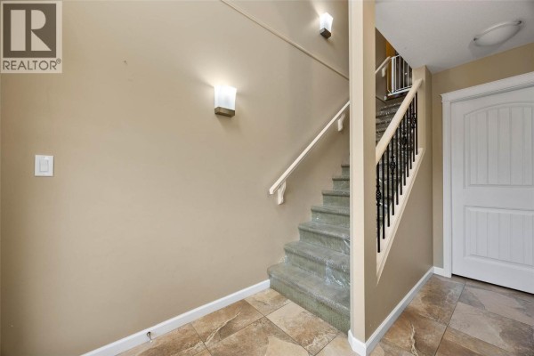 Living room - 2656 Briarwood Avenue, Kamloops, BC V2B0E2 Photo 4