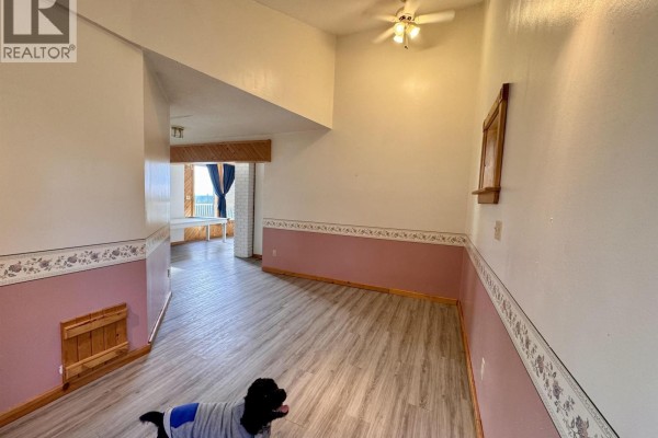 Foyer - 2659 Rose Drive, 150 Mile House, BC V0K2G0 Photo 5