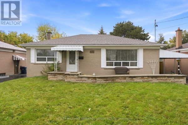 Kitchen - 266 Acton Avenue, Toronto, ON M3H4J3 Photo 3
