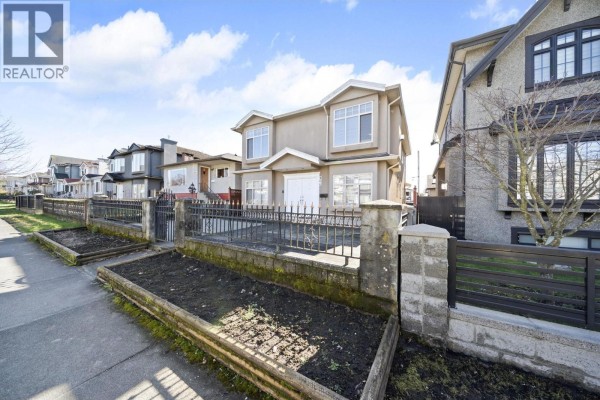 266 E 55th Avenue, Vancouver, BC, photo 2