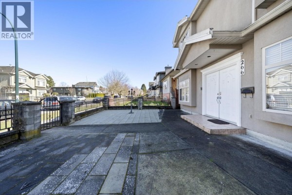 266 E 55th Avenue, Vancouver, BC, photo 3