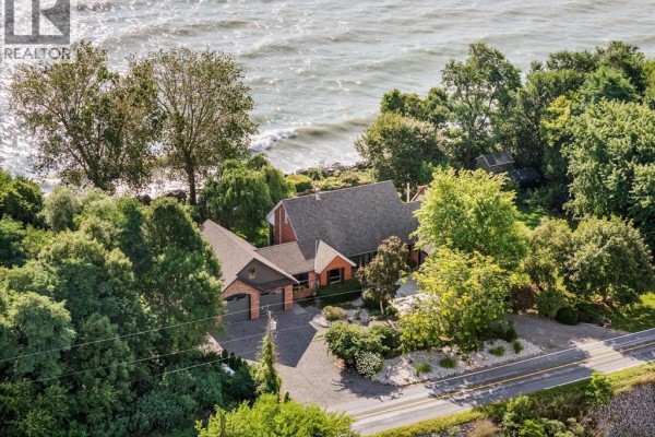 2pc Bathroom - 266 East Beach Road, Leamington, ON N8H3V7 Photo 2
