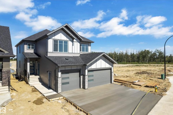 266 Falcon Crescent, Leduc, AB, photo 2