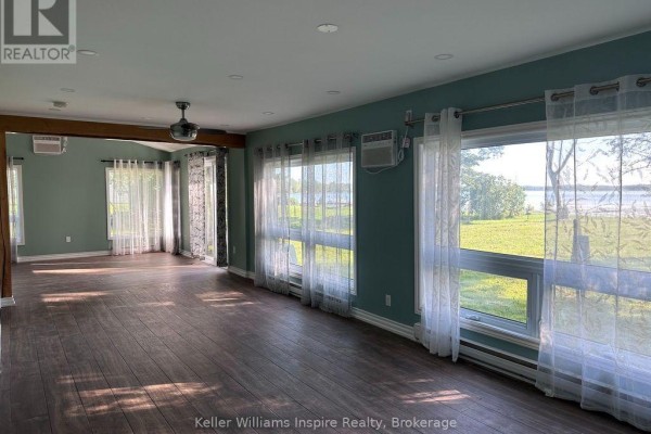 Family room - 266 Lake Road, Trent Hills, ON K0K2M0 Photo 2