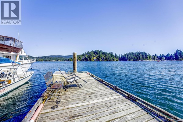 2660 Panorama Drive, North Vancouver, BC V7G1V6 Photo 3