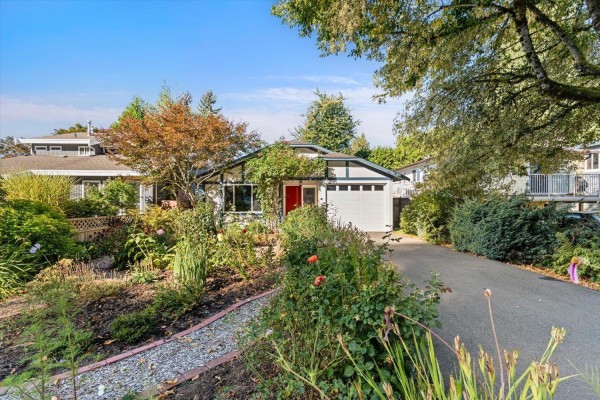 2661 Marble Hill Drive, Abbotsford, BC V3G1C3 Photo 3