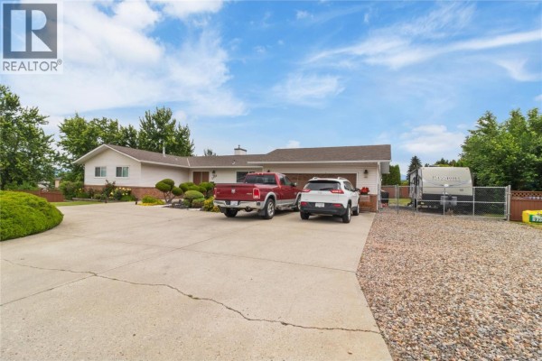 2665 Guidi Road, West Kelowna, BC, photo 2