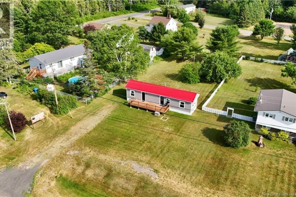 Living room - 2665 Route 180, South Tetagouche, NB E2A4Z2 Photo 5