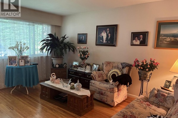 2665 Ward Street, Vancouver, BC V5R4S7 Photo 3
