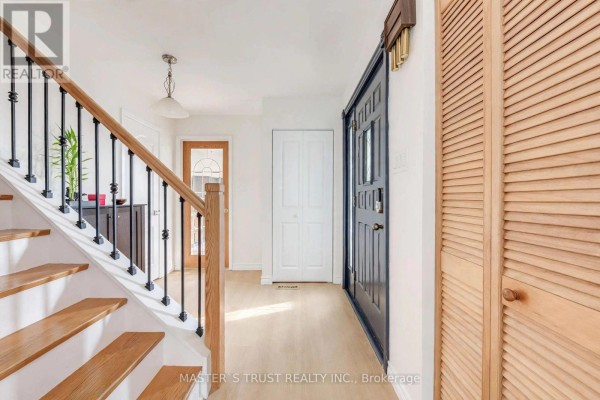 Bedroom 4 - 2668 Altadena Court, Mississauga, ON L5K1G2 Photo 4