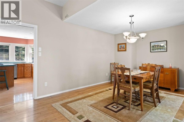 Kitchen - 2668 Golf Course Drive, Blind Bay, BC V0E1H2 Photo 5