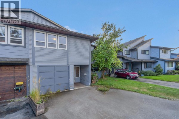 2668 Stellar Court, Coquitlam, BC V3E1H1 Photo 2
