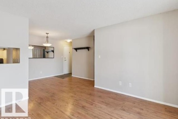 Primary Bedroom - #267 10520 120 St Nw, Edmonton, AB T5L4L9 Photo 4