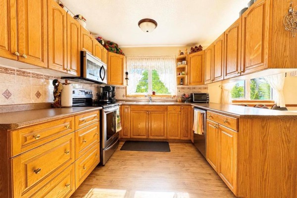 Family room - 267 2nd Street Nw, Altona, MB R0G0B1 Photo 4
