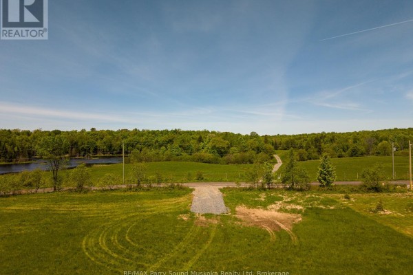 267 Balsam Road, Mckellar, ON P0G1C0 Photo 3