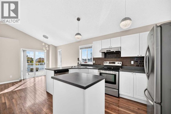 Kitchen - 267 Covewood Close Ne, Calgary, AB T3K4Z7 Photo 5