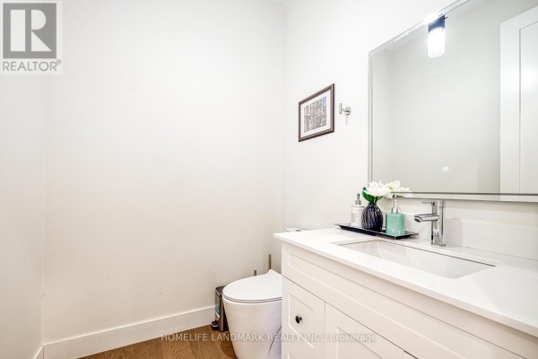 Kitchen - 267 Shorecrest Road, Georgina, ON L4P1J3 Photo 3