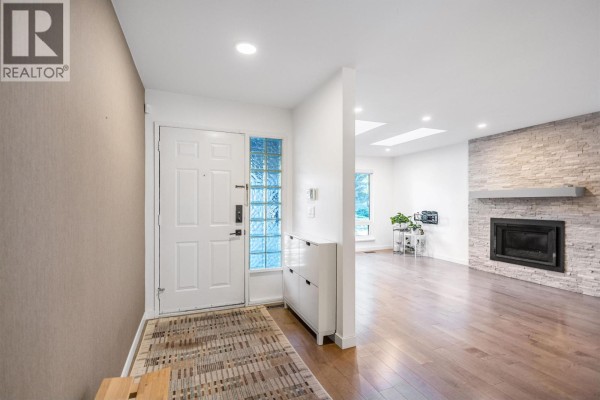 2670 Burnside Place, Coquitlam, BC V3E1A2 Photo 3