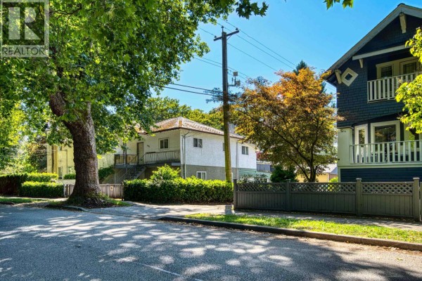 2675 Mackenzie Street, Vancouver, BC V6K3Z9 Photo 3