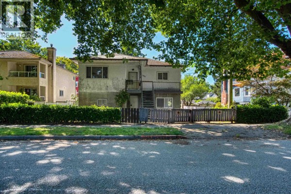 2675 Mackenzie Street, Vancouver, BC V6K3Z9 Photo 4