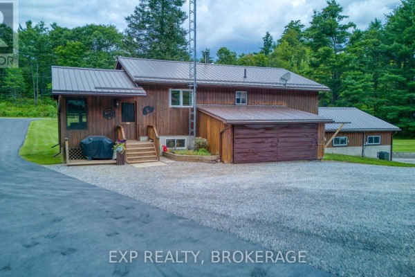 Living room - 2677 Ardoch Road, Frontenac, ON K0H1J0 Photo 4